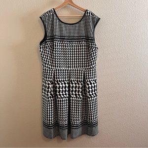 Tiana B Houndstooth Print Fit And Flare Sleeveless Dress Size 18W